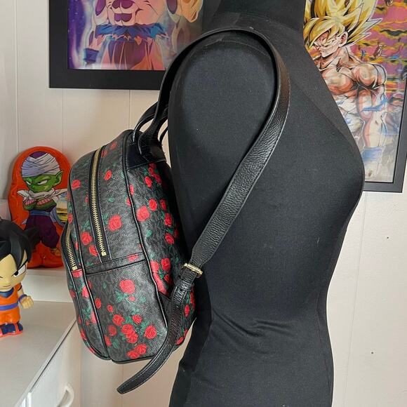 °｡⋆♡ Michael Kors Backpack & Passport Holder Set (HB-2) - Picture 3 of 14